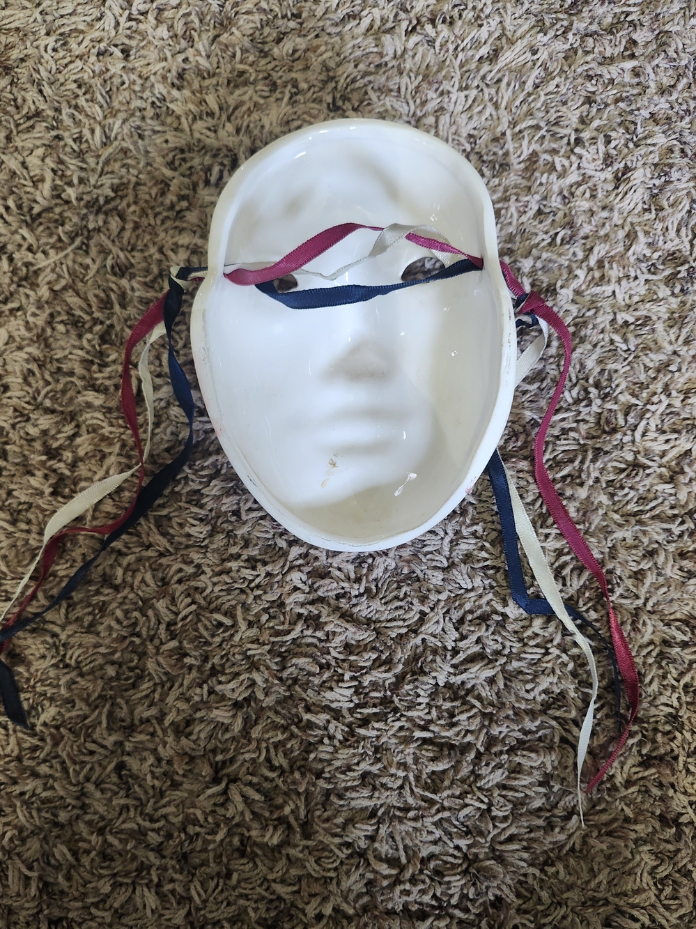 White Decorative Ceramic Wall Mask - Picture 2 of 2